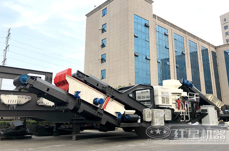 柴油動力小型移動碎石機(jī)，可靈活轉(zhuǎn)場